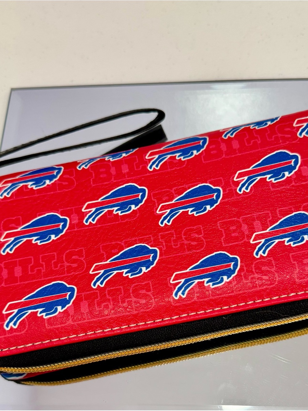 New Buffalo Bills Zip Around Wristlet Wallet